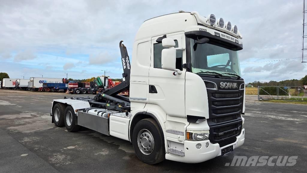 Scania R520 6X4 Horgos rakodó teherautók