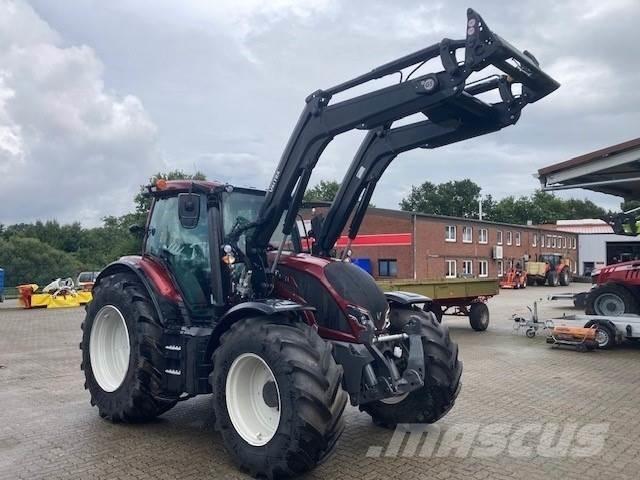 Valtra N155 Active Traktorok