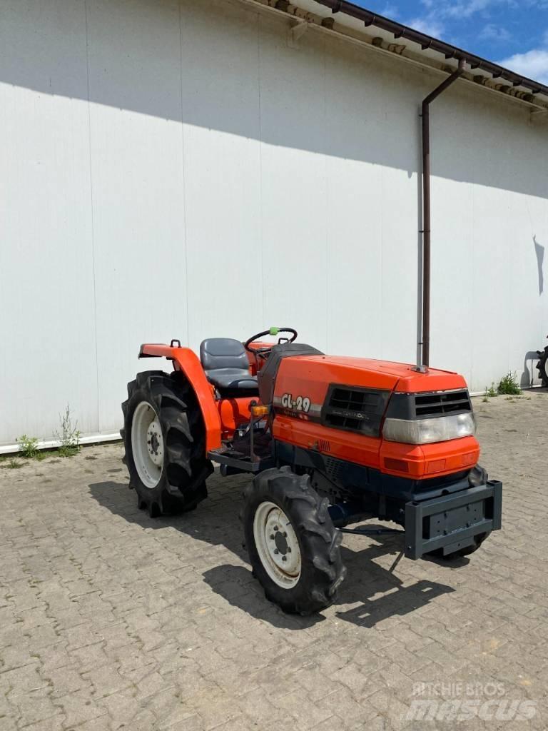 Kubota GL29 Kompakt traktorok