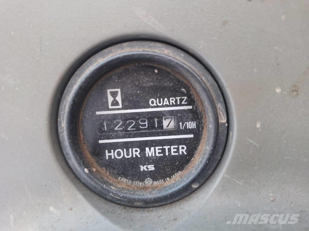 Kobelco SK135SRLC Lánctalpas kotrók