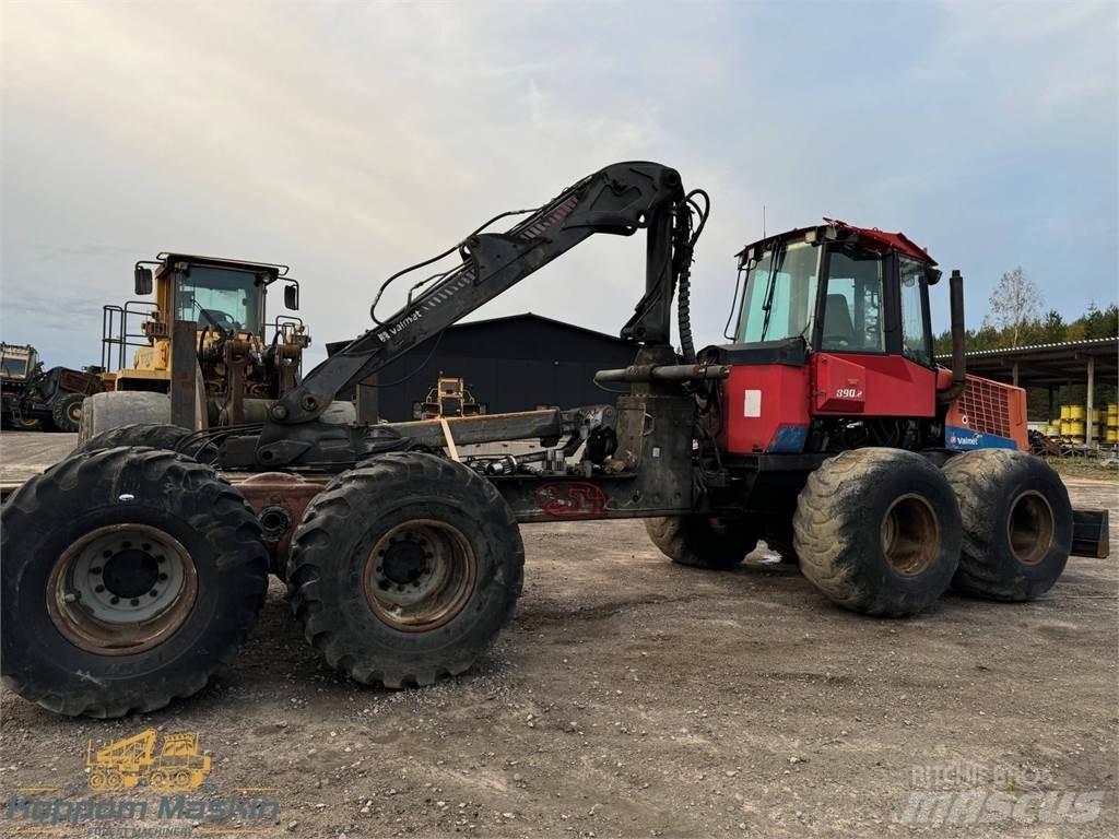 Valmet 890.2 Kihordók
