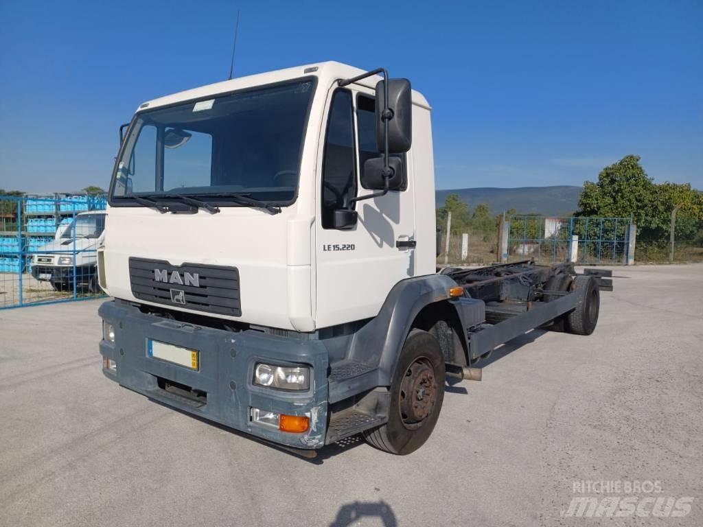 MAN 15.225 Fülkés alváz
