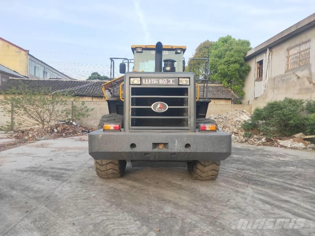 SDLG LG 956 L Gumikerekes homlokrakodók