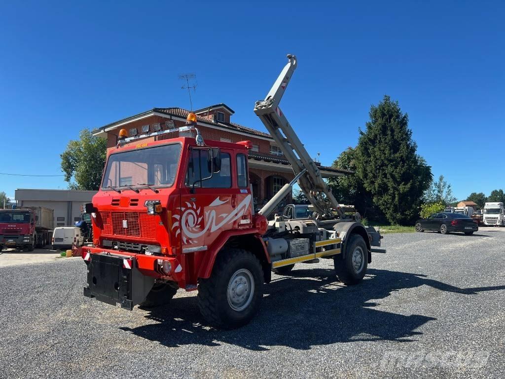 Iveco 90-16 Hidraulikus konténerszállító