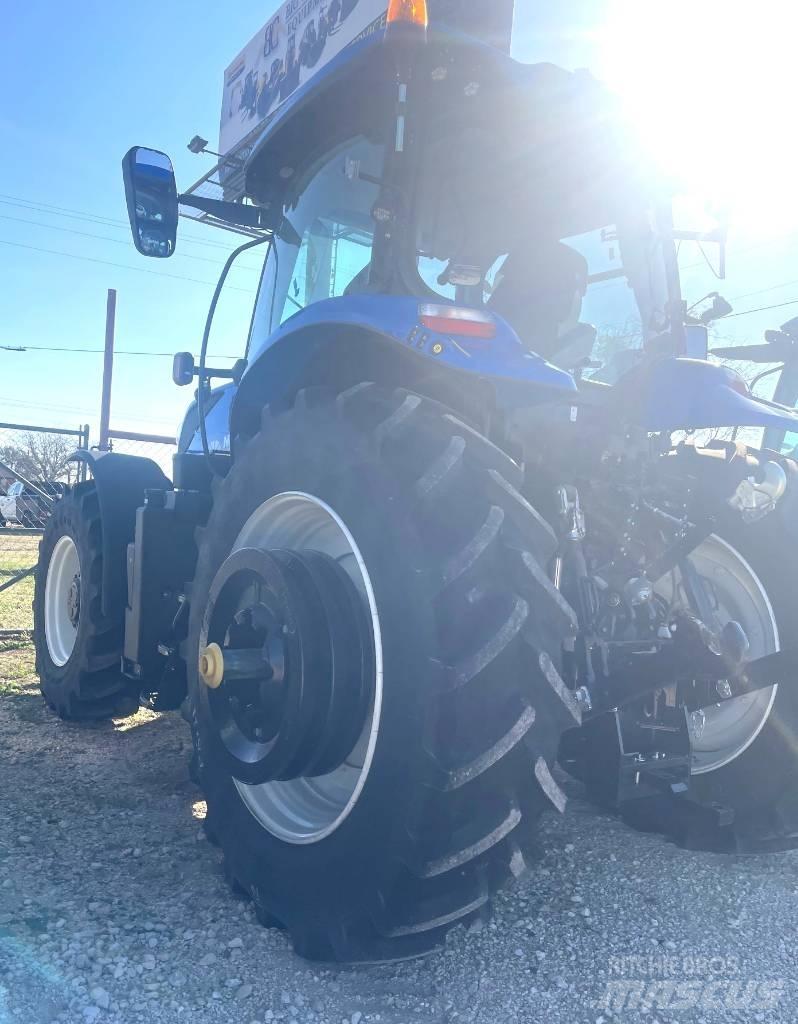 New Holland T 7.210 Traktorok