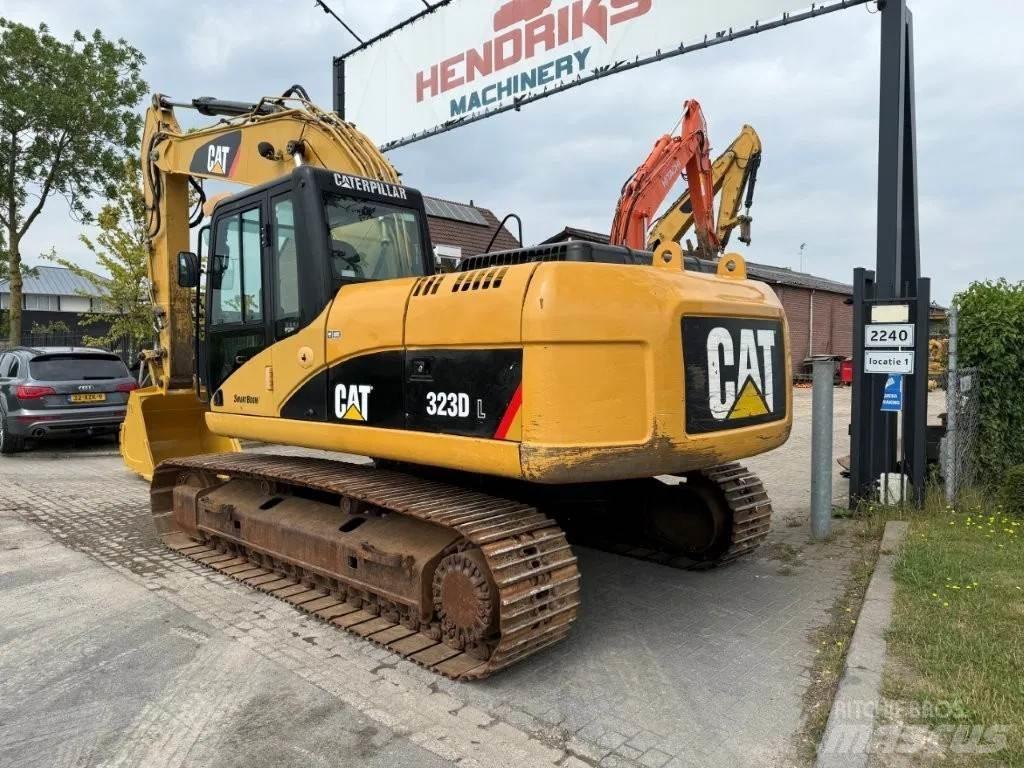 CAT 323DL (320DL) Lánctalpas kotrók