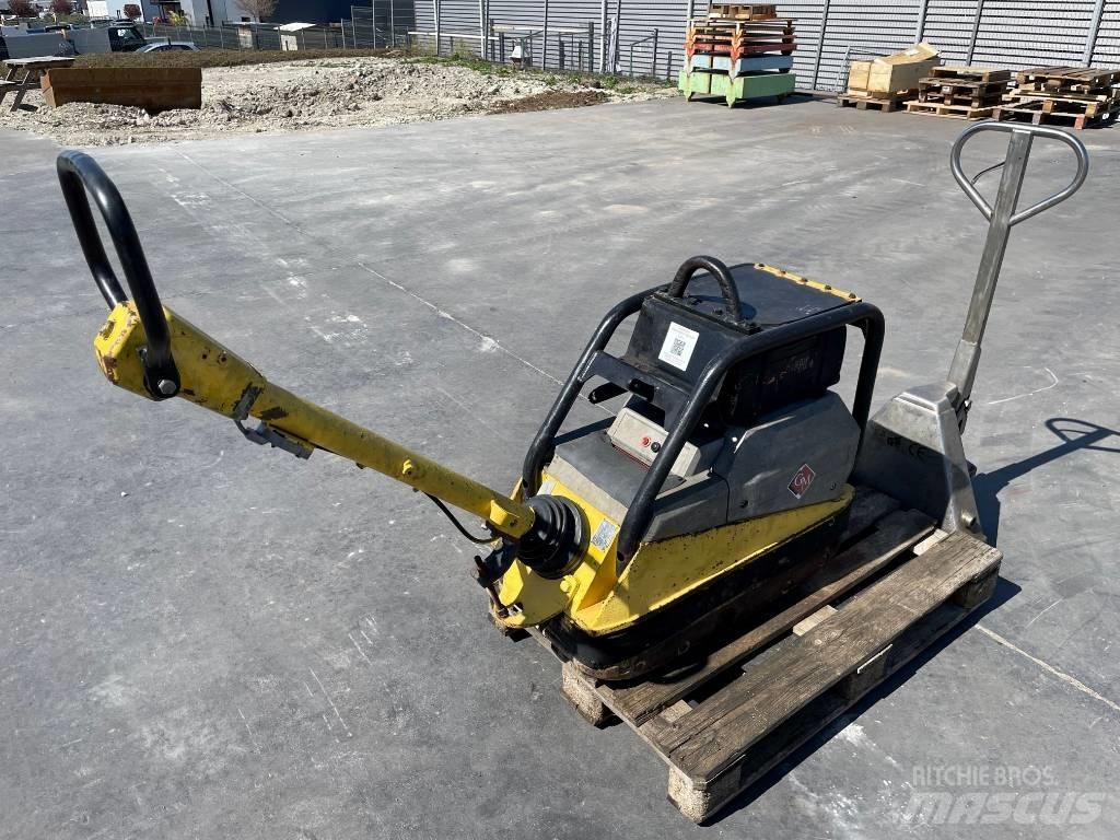 Wacker DPU5045 Vibrátorok