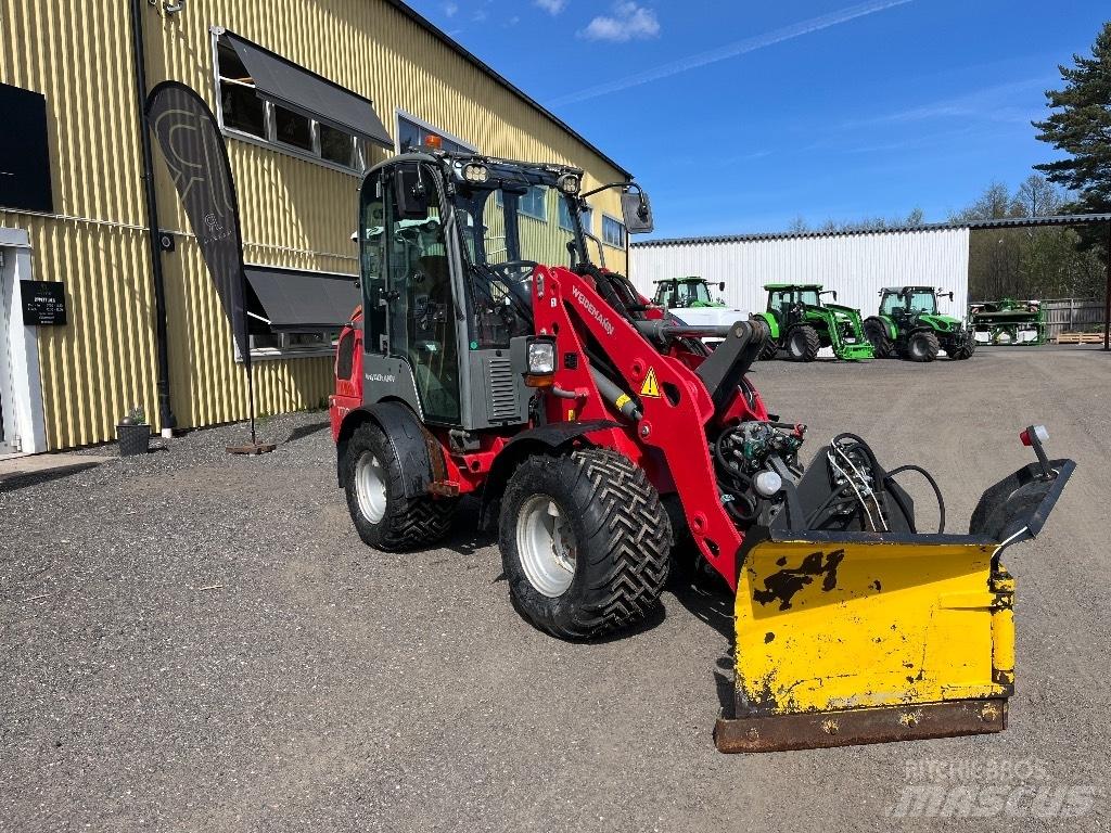 Weidemann 1770 CX50 Gumikerekes homlokrakodók