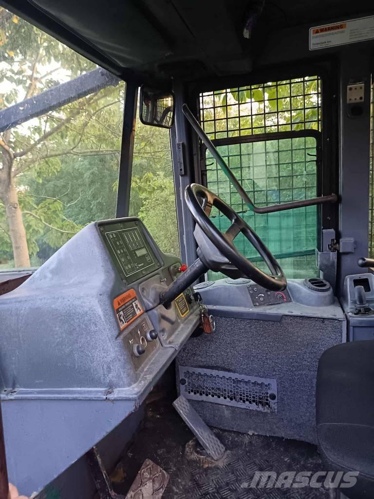 Timberjack 360 Vonszolók