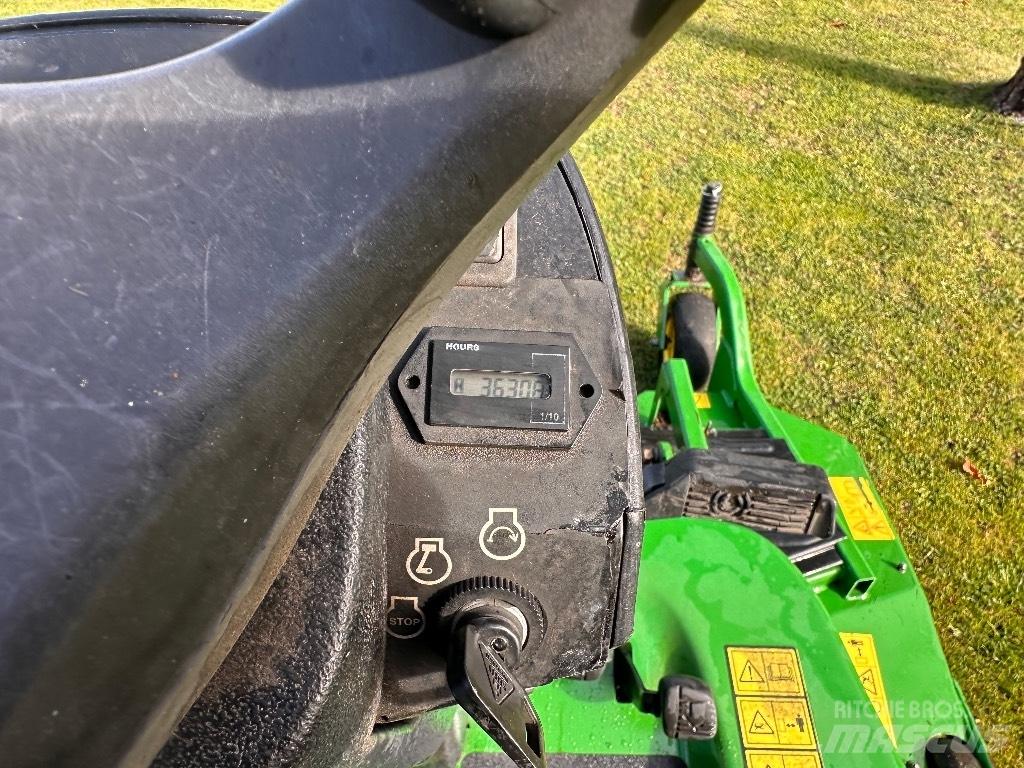 John Deere 1565 Ráülős fűnyírók
