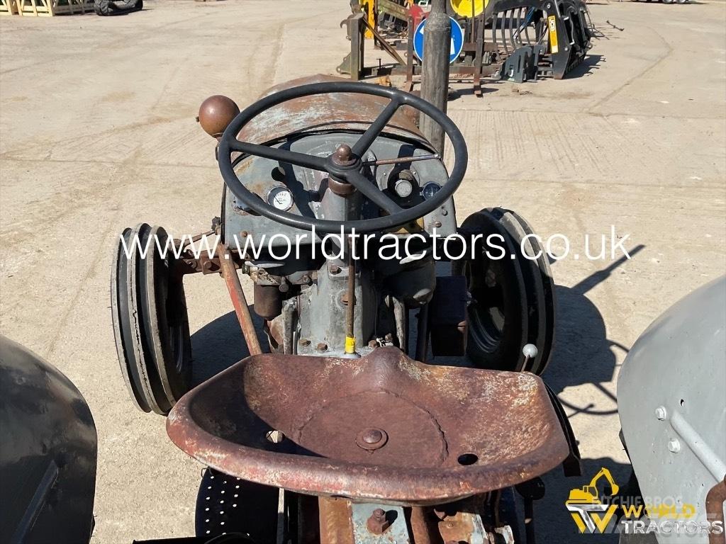 Ferguson TRACTOR Traktorok