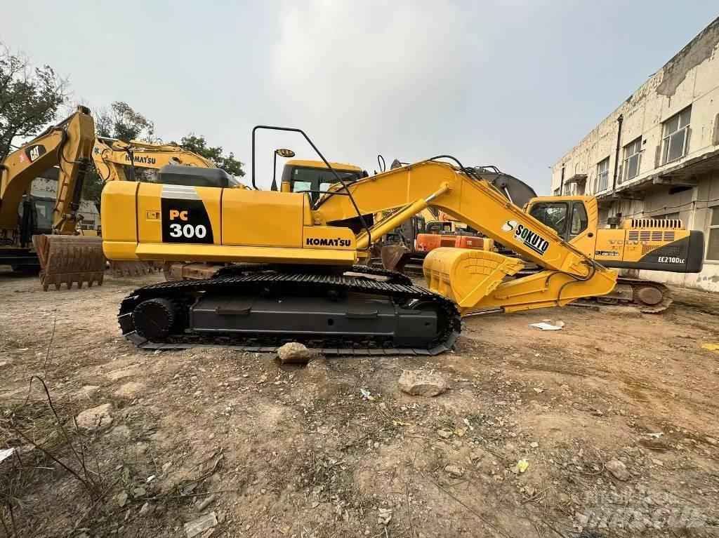 Komatsu PC 300 Lánctalpas kotrók