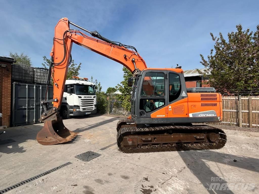 Doosan DX 27 Z Mini kotrók < 7t