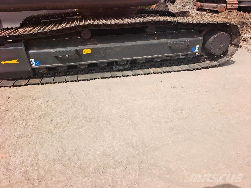 Hyundai HX220 HD Lánctalpas kotrók