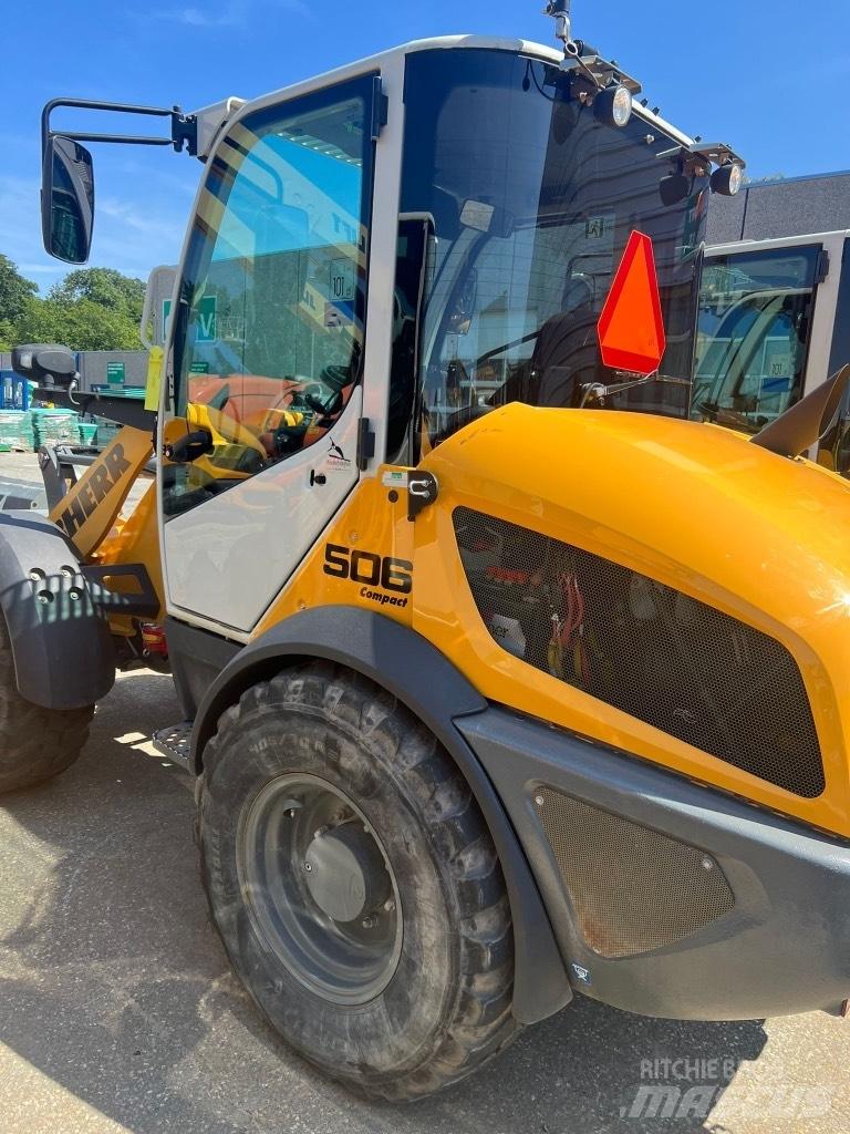 Liebherr L 506 Gumikerekes homlokrakodók