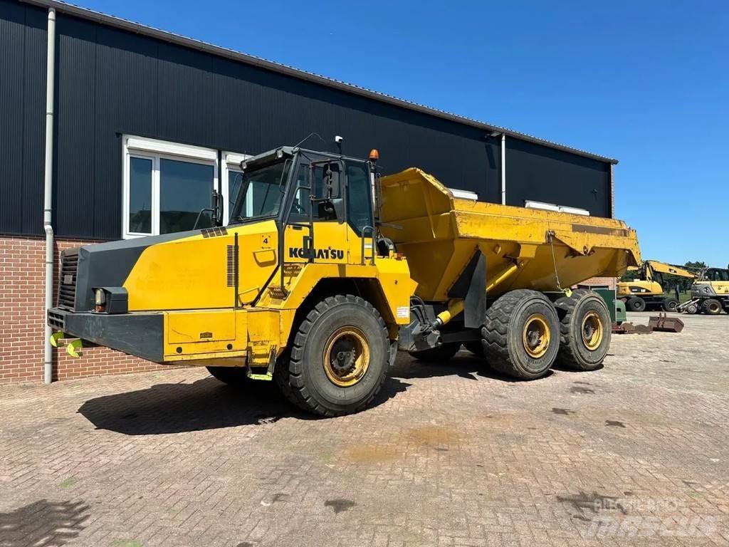 Komatsu HM300-2 Csuklósdömperek