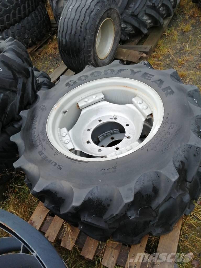 Goodyear 12,4r24 Gumiabroncsok, kerekek és felnik