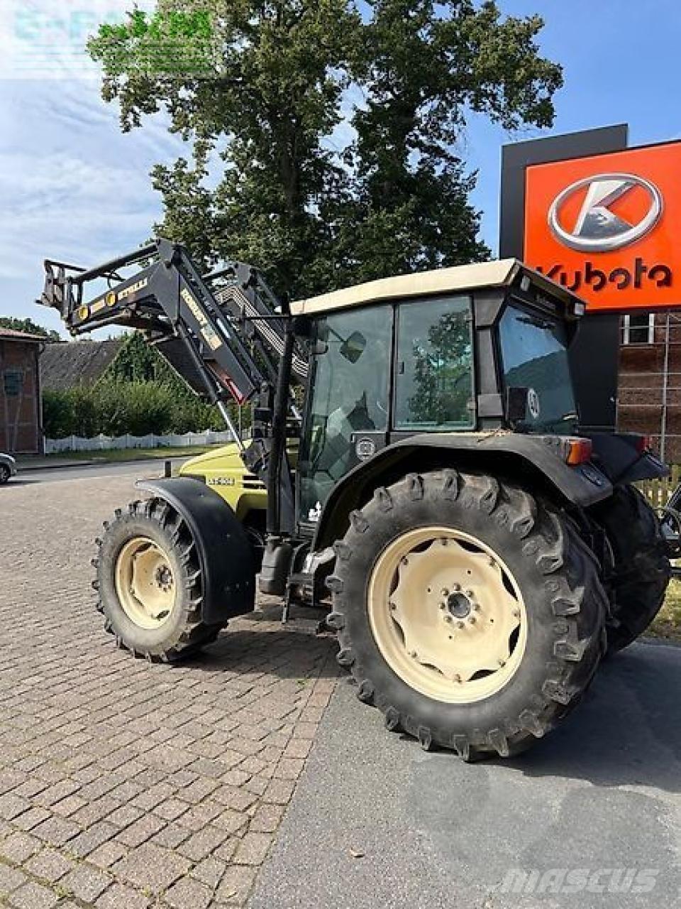Hürlimann xt908 Traktorok