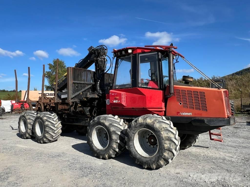 Valmet 840.2 Kihordók
