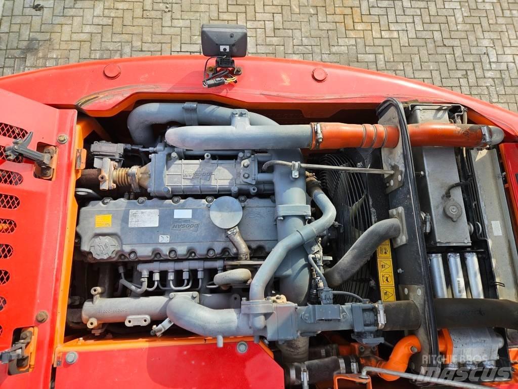 Doosan DX 140 W-3 Gumikerekes kotrók