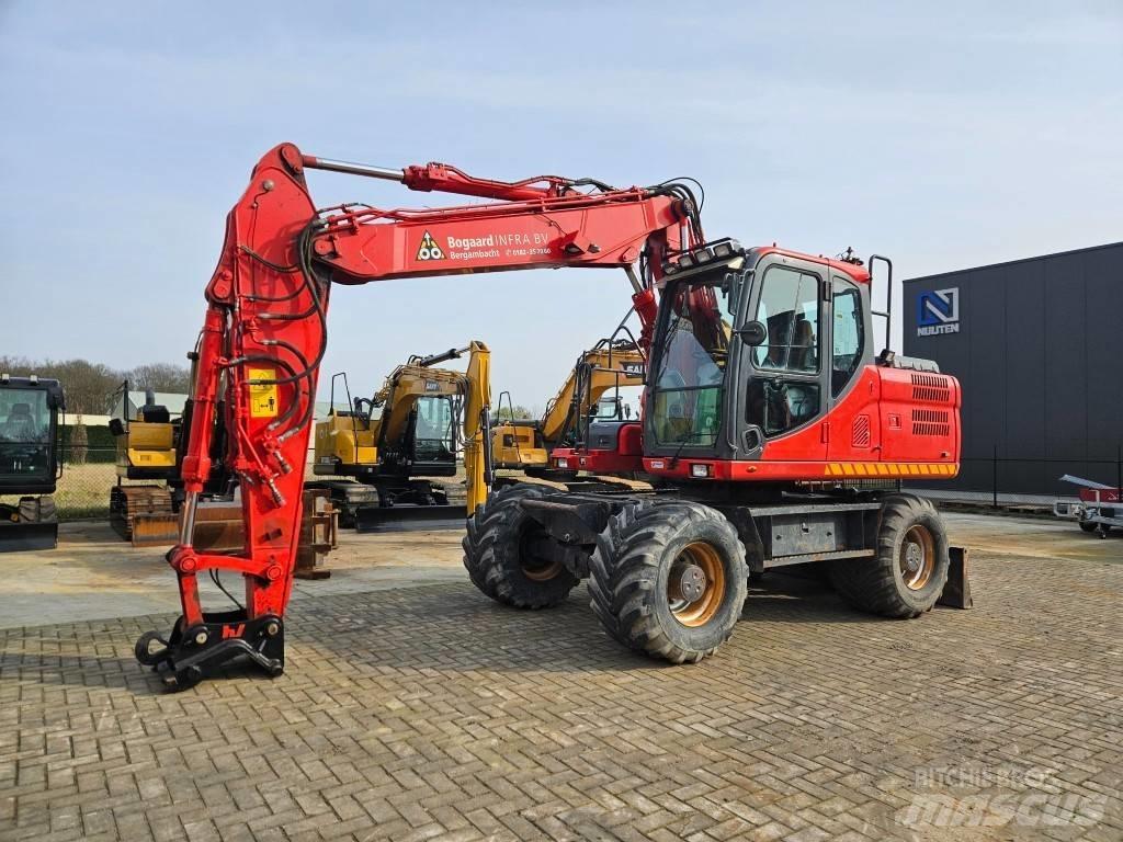 Doosan DX 140 W-3 Gumikerekes kotrók