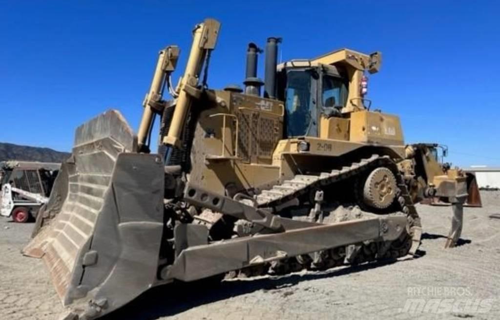 CAT D10T lánctalpas dózerek