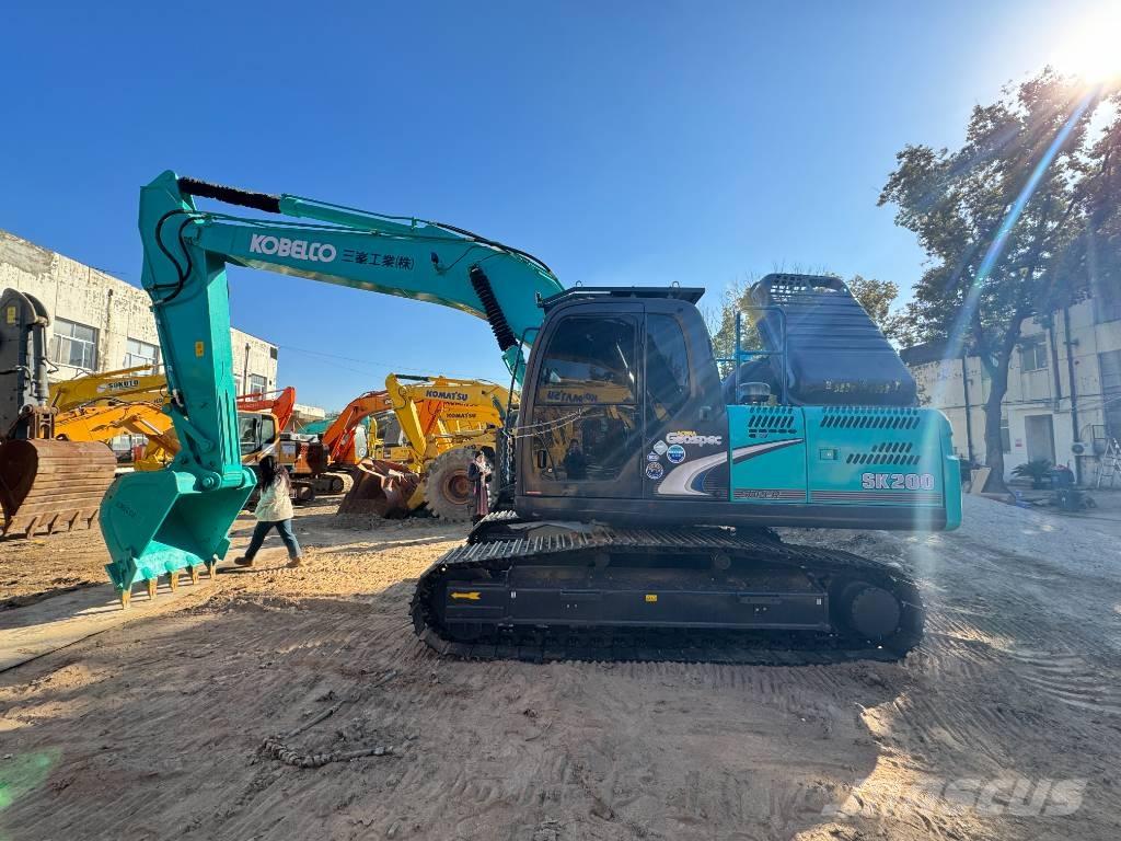 Kobelco SK 200 Lánctalpas kotrók