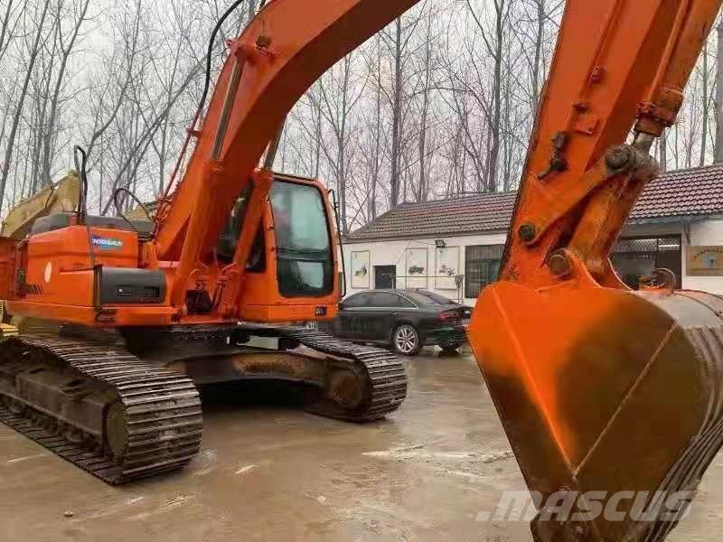 Doosan DX300LC Lánctalpas kotrók