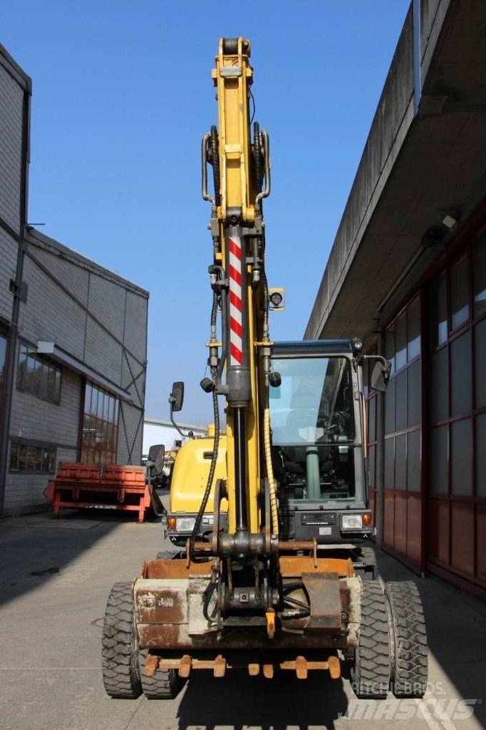 Doosan DX 57 W-5 Gumikerekes kotrók