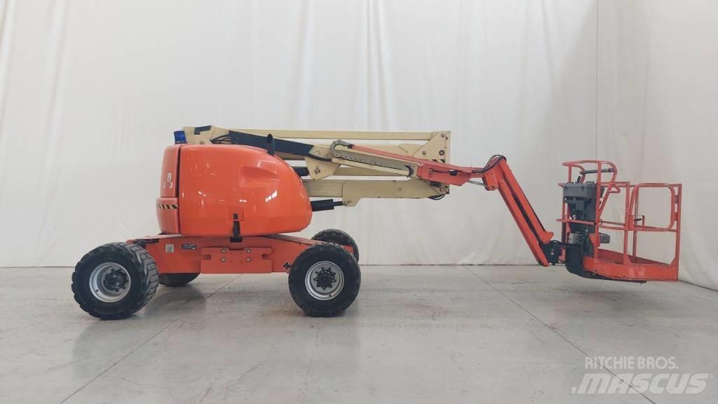 JLG 450 AJ Karos emelők