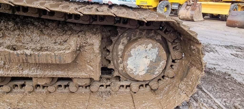 Hyundai HX 140 L Lánctalpas kotrók