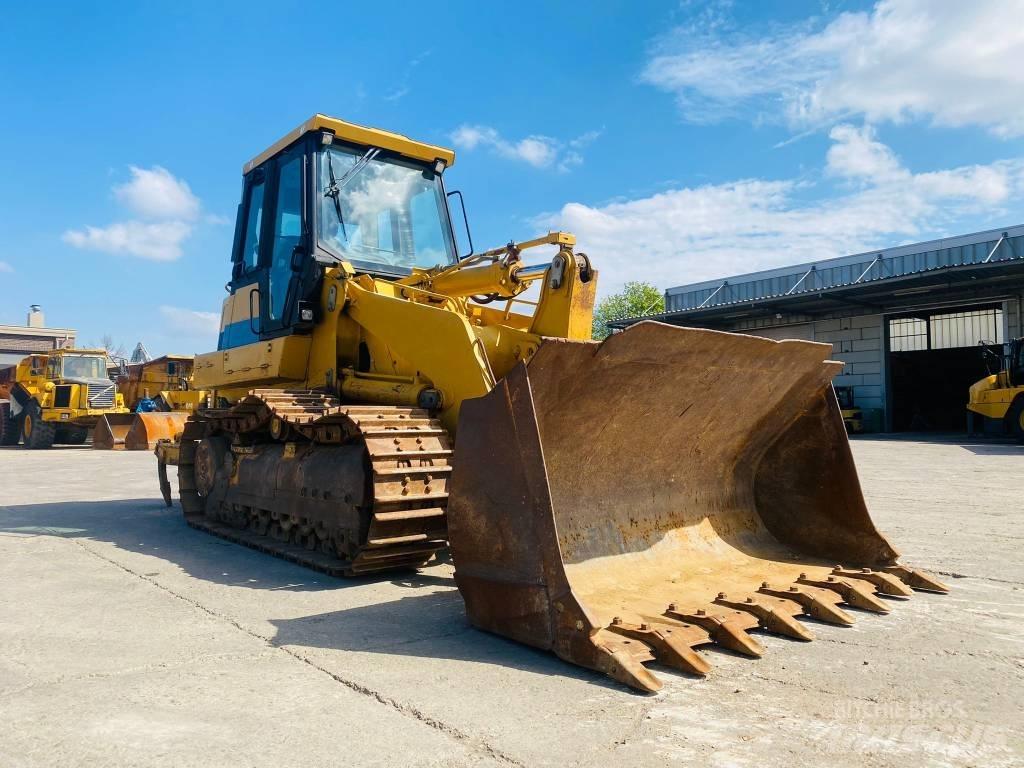 CAT 963 C Lánctalpas homlokrakodók