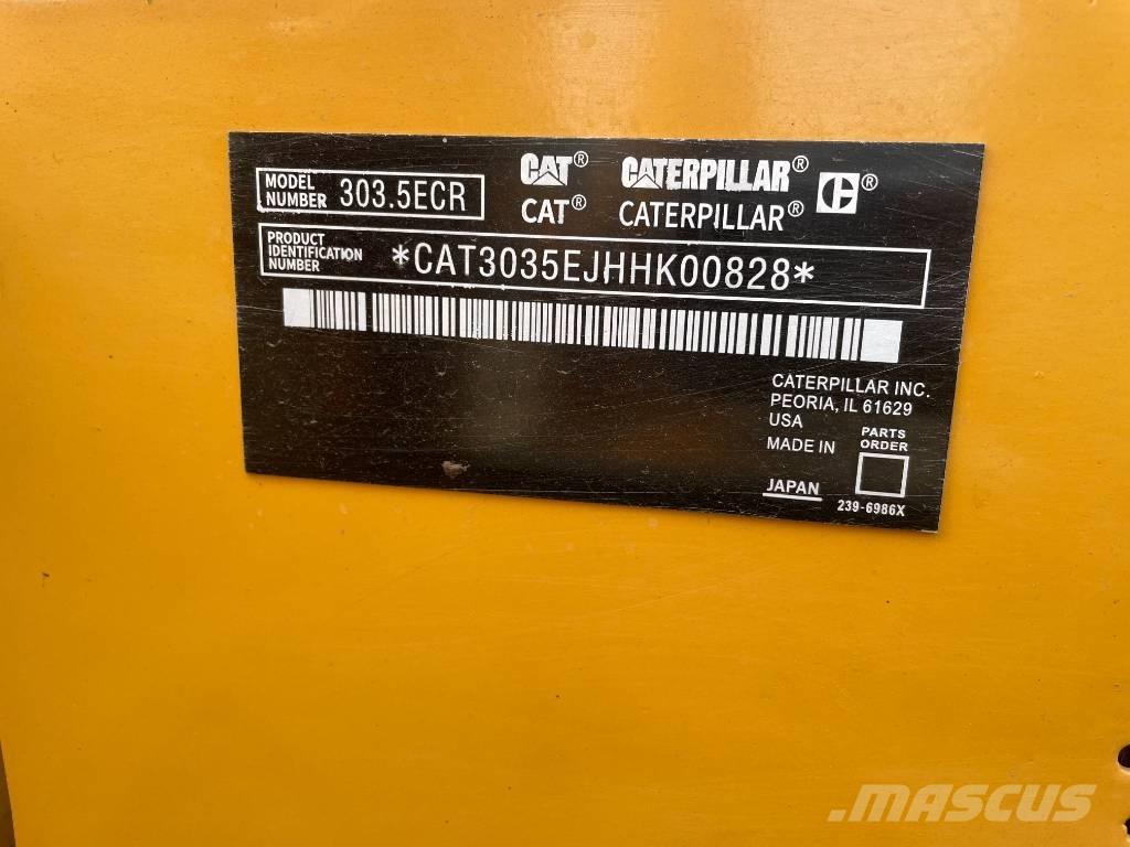 CAT 303 Mini kotrók < 7t