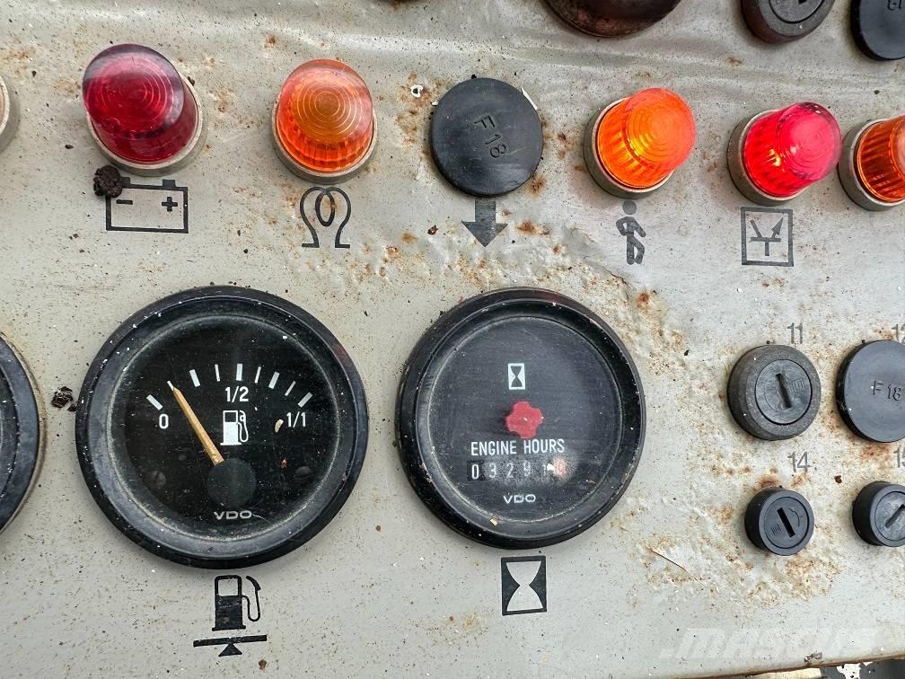 Liebherr RL 22 B Csőfektető dózerek