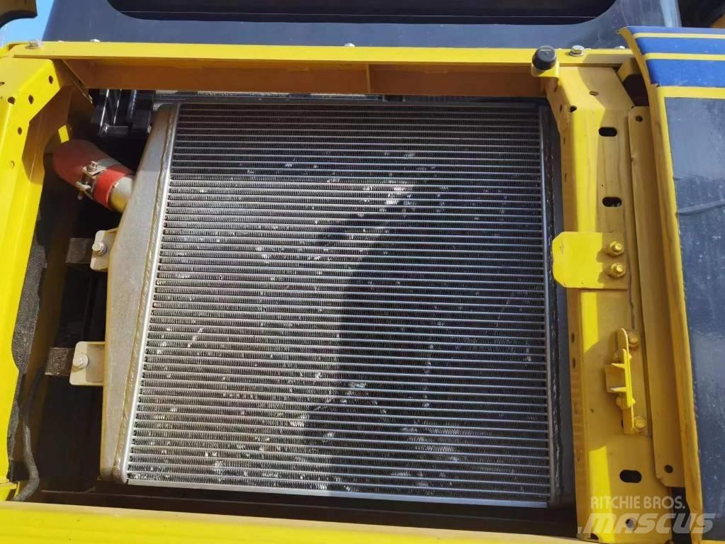 Komatsu PC 450-8 Lánctalpas kotrók