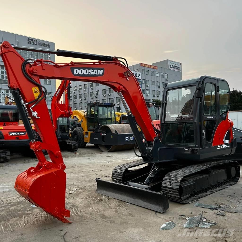 Doosan DX60-9C Mini kotrók < 7t