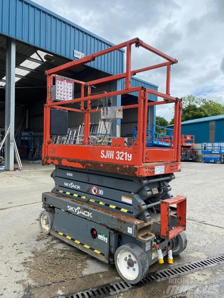 SkyJack SJ 3219 Ollós emelők