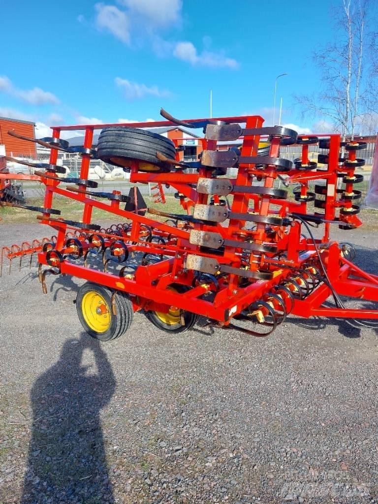 Väderstad NZF 450 Borona