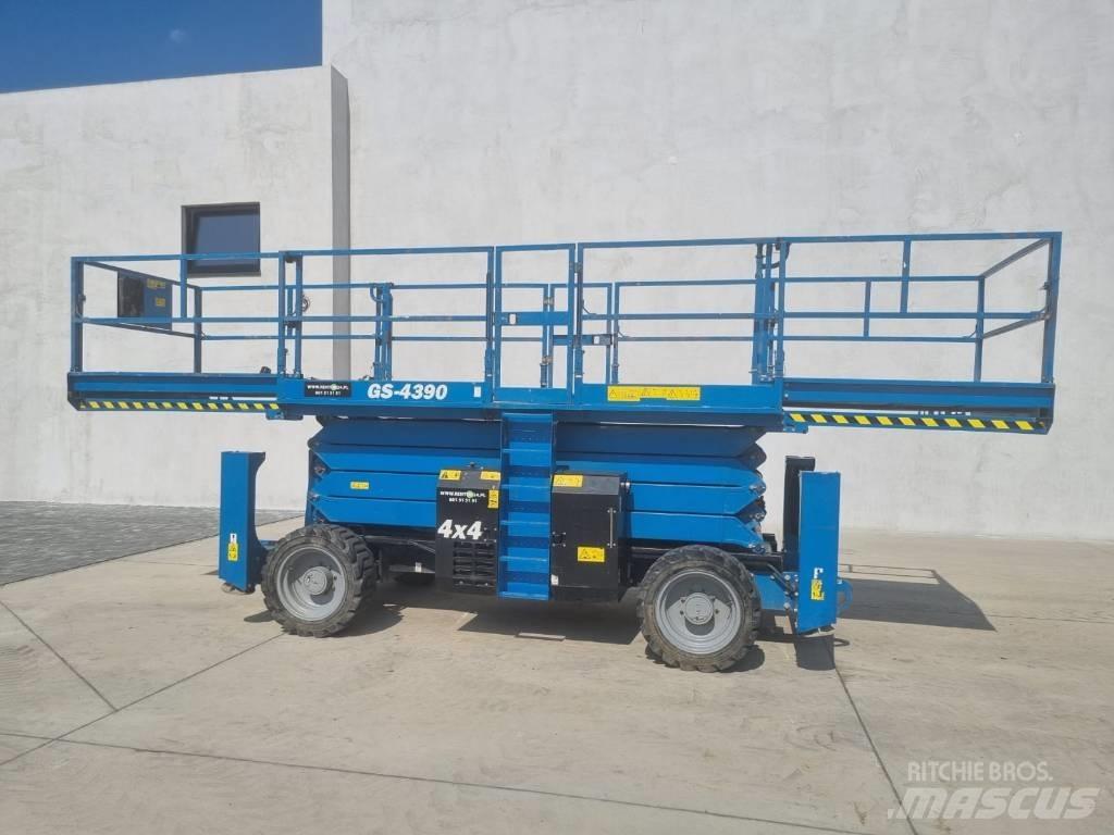 Genie GS 4390 - R304 Ollós emelők