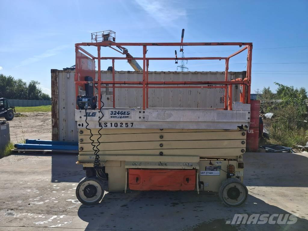 JLG 3246ES Ollós emelők