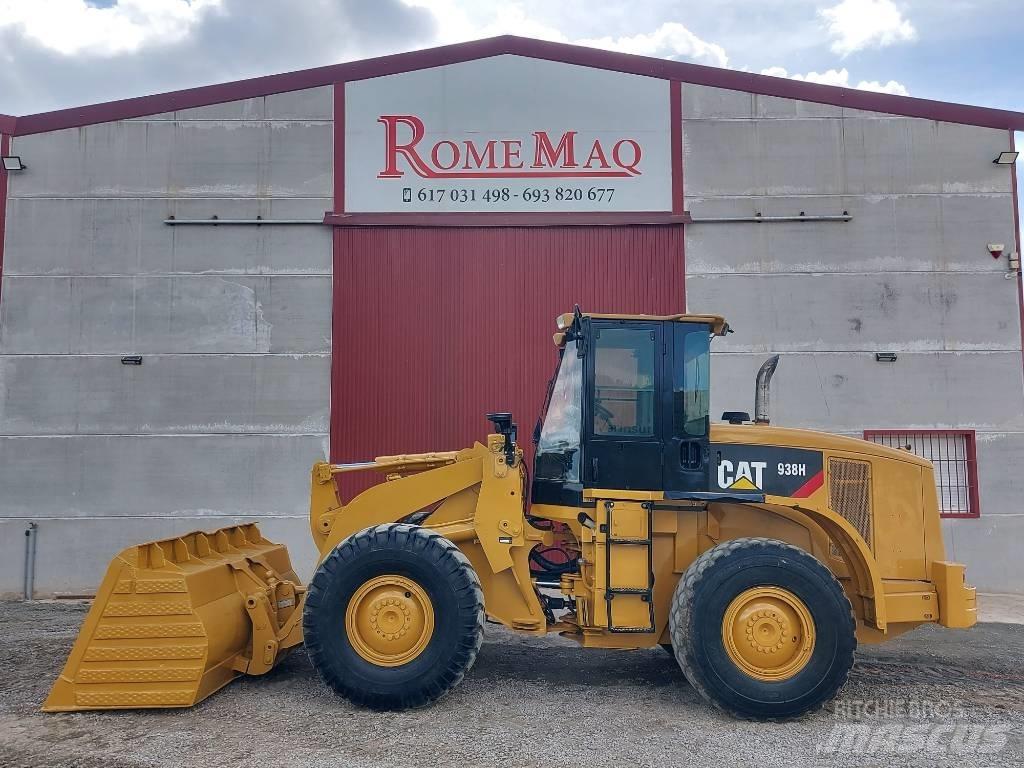 CAT 938 H Gumikerekes homlokrakodók