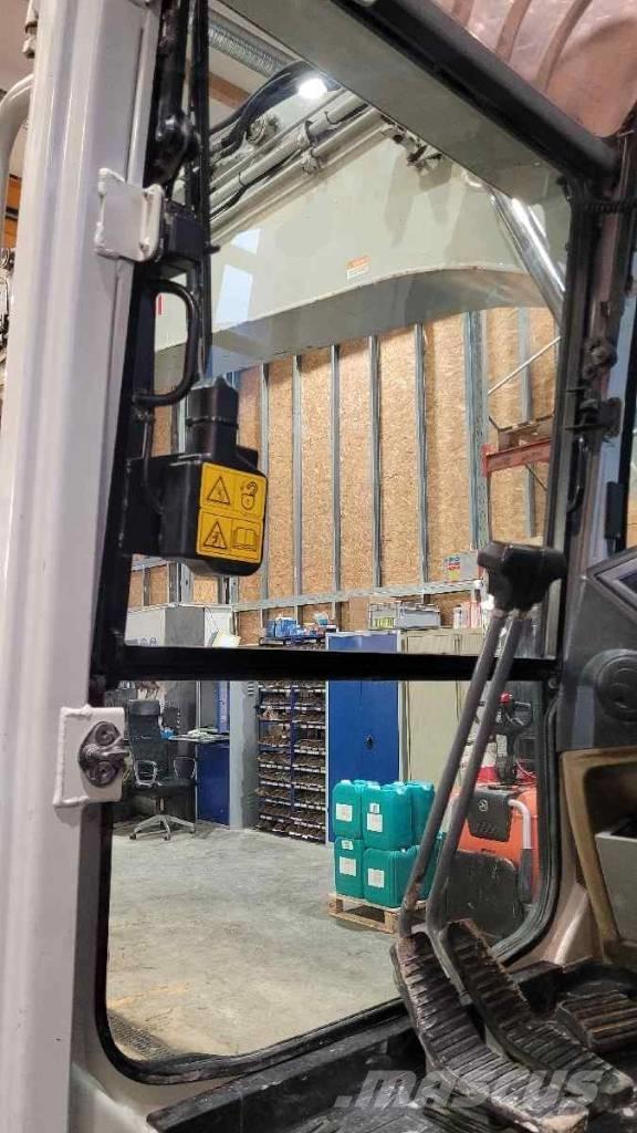 Takeuchi TB 2150 R Lánctalpas kotrók