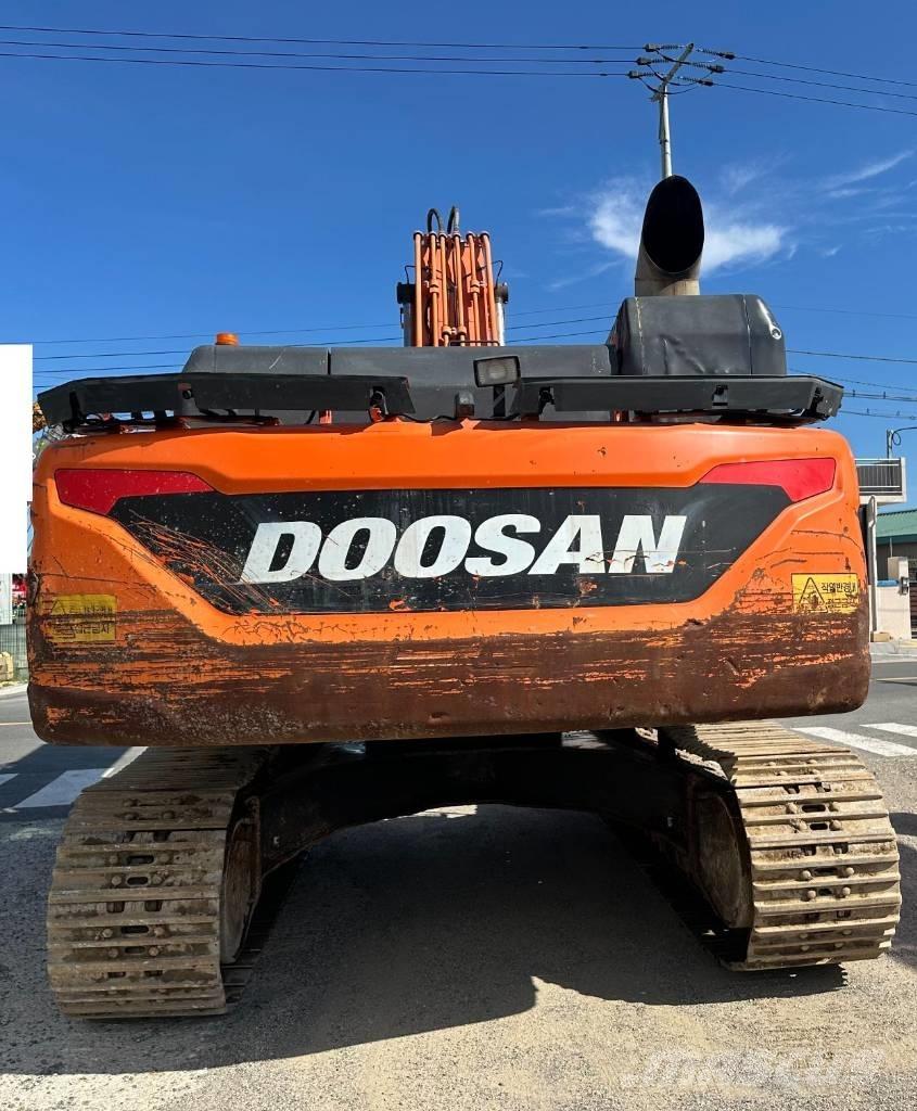 Doosan DX 300 LC-3 Lánctalpas kotrók