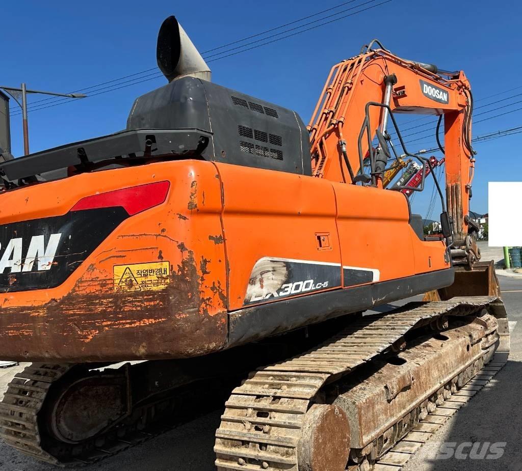 Doosan DX 300 LC-3 Lánctalpas kotrók