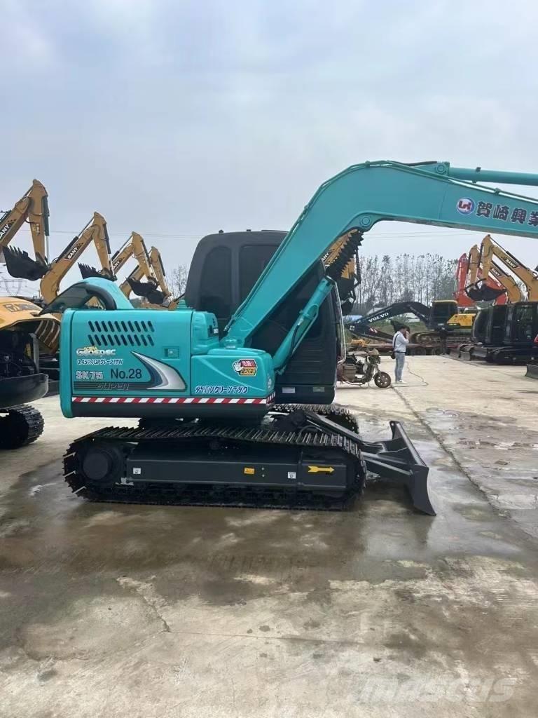 Kobelco SK 75 Lánctalpas kotrók