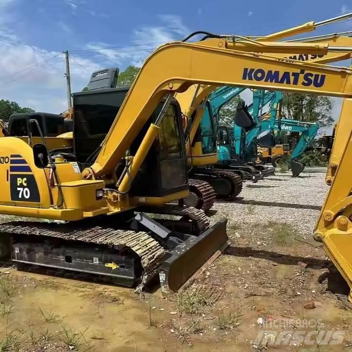 Komatsu PC70 Lánctalpas kotrók