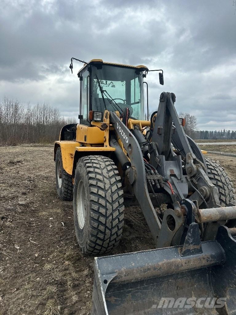 Volvo L 40 B TPS Gumikerekes homlokrakodók