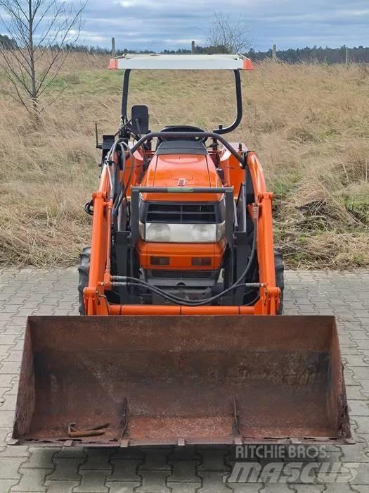 Kubota GL 25 Kompakt traktorok