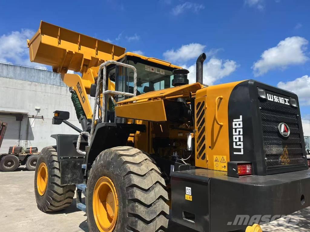 SDLG LG 958 L Gumikerekes homlokrakodók