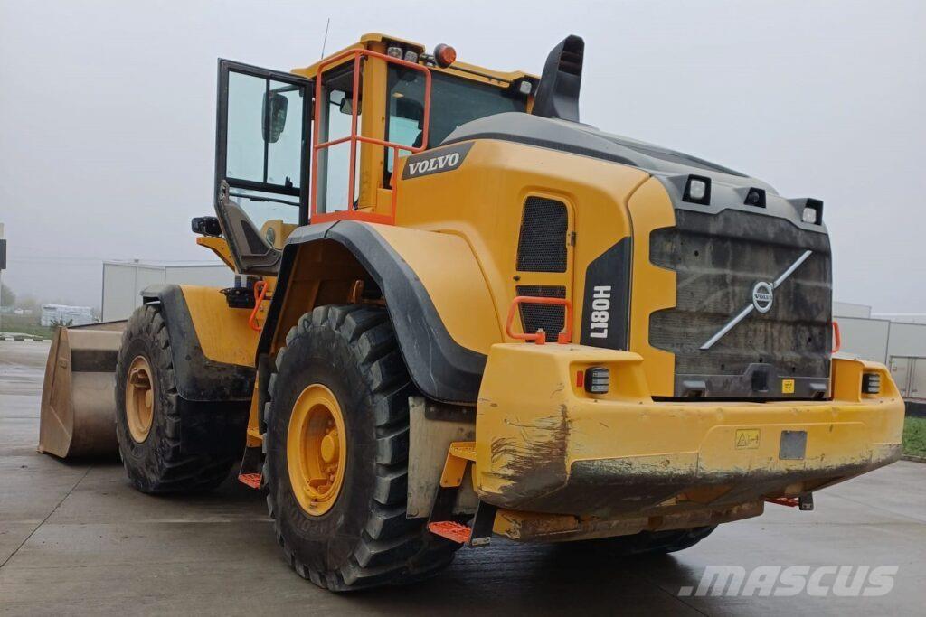 Volvo L180H Gumikerekes homlokrakodók
